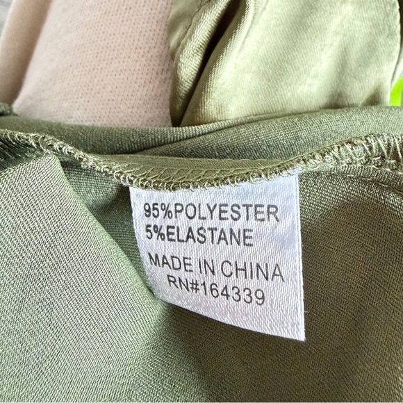 New! Petal + Pup Grasie Olive Green Satin Halter Maxi Dress Size 8 41370 - Picture 13 of 14